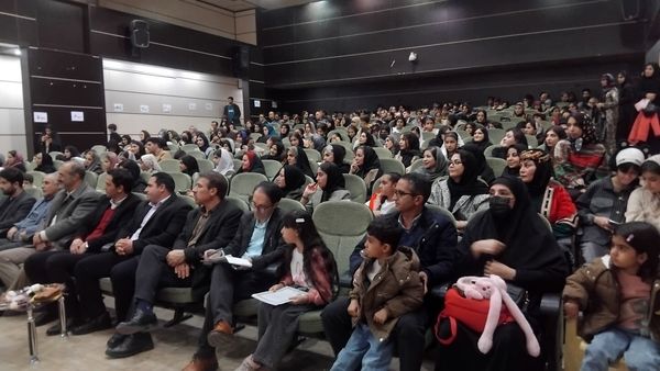 برگزاری مراسم گرامیداشت شب یلدا در نورآباد لرستان