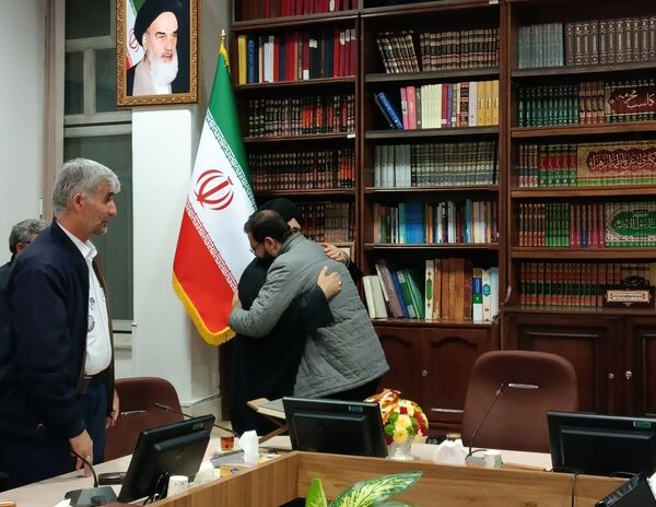 دیدار صمیمی قائم‌ مقام سازمان دانش‌آموزی با نماینده ولی‌فقیه در زنجان