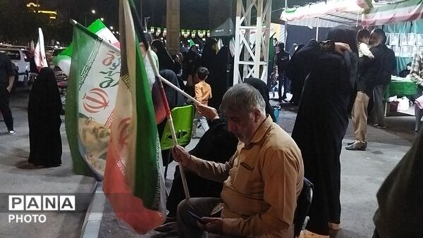 موکب پارک دانشجو در هفتاد و سومین شب از اجتماعات مردمی 