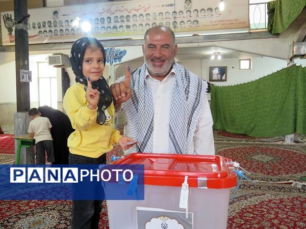 دور دوم انتخابات چهاردهمین دوره ریاست‌جمهوری در شهر درق