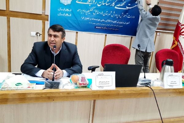 روابط عمومی‌ها باید شبکه اطلاع‌رسانی قوی در مدارس ایجاد کنند