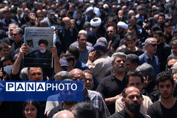 وداع با پیکر مطهر شهید حسین امیرعبدالهیان در شهرستان ری