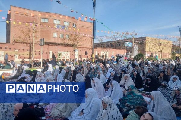 اقامه نماز عید فطر در قیامدشت ناحیه یک ری