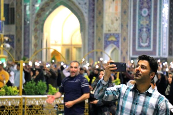 عید امامت در حرم امام رضا(ع)