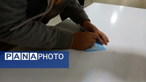 چرخش قلم به روی کاغذ، برای ساختن آینده‌ای بهتر