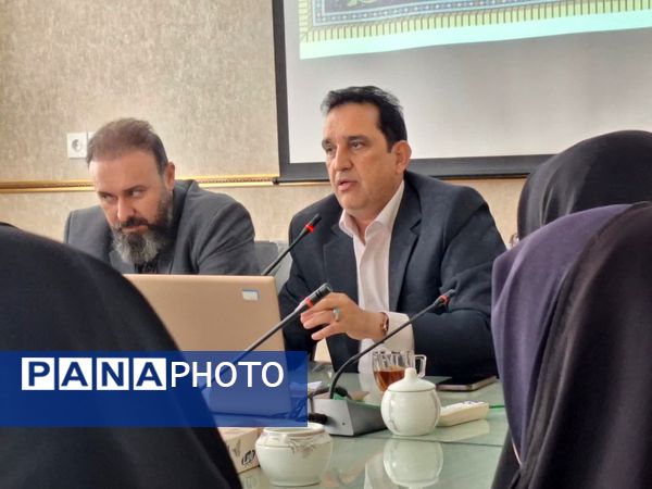 جلسه معاونین پرورشی ناحیه 5 مشهد