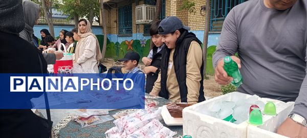 برپایی بازارچه در  دبستان امام جعفر صادق (ع) آشخانه
