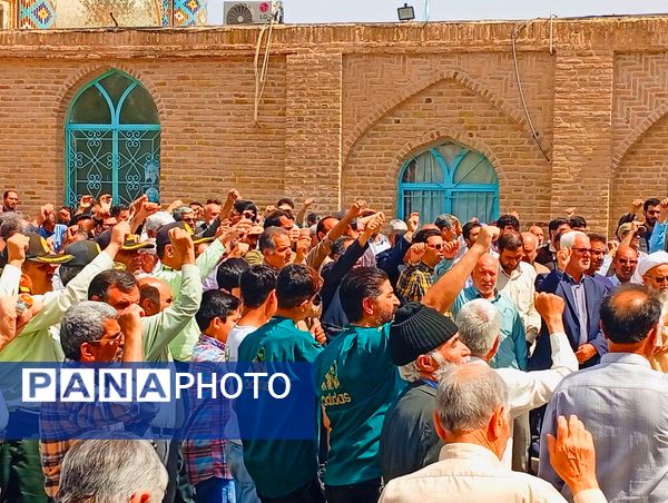 مشت هایی که آزادی فلسطین را صدا میزند