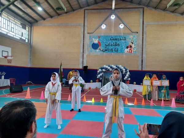 روزی پر نشاط و جان تازه در رگ‌های مدرسه