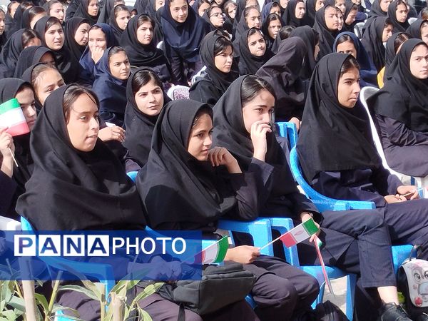 آغاز سال تحصیلی جدید و نواختن زنگ مهر در کاشمر