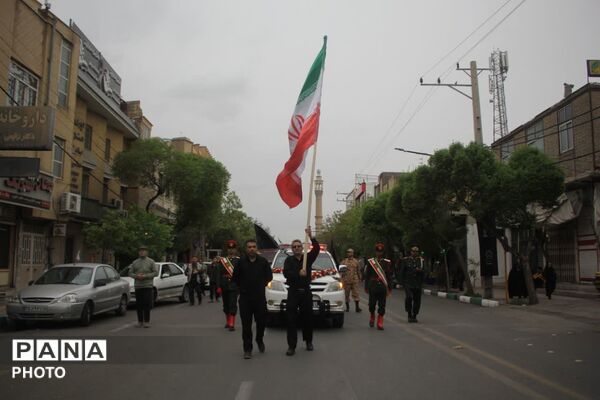 تشییع پیکر آخرین بازمانده شهدای خانواده دهقان در قم