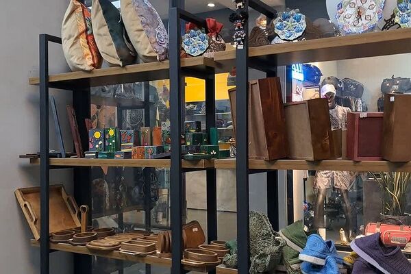 بازدید از نمایشگاه صنایع دستی 