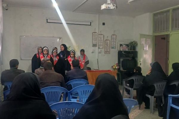 کارگاه آموزشی مربیان پیشتاز شهرستان ابرکوه