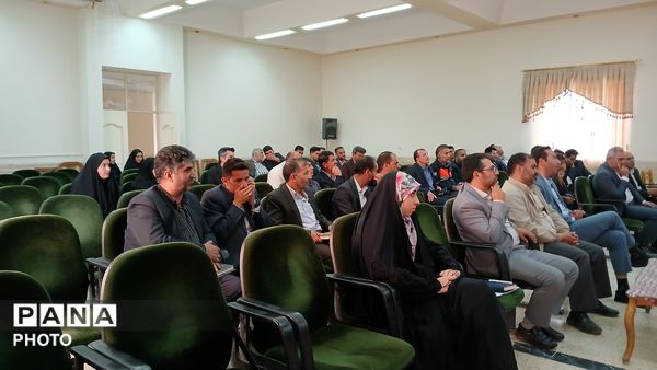 جلسه شورای اداری شهرستان بن