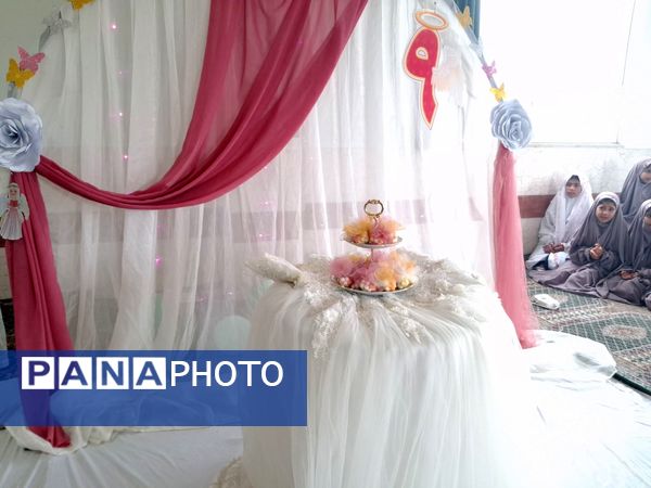 جشن تکلیف نمادی از عشق و علاقه در دبستان فاطمه‌الزهرا