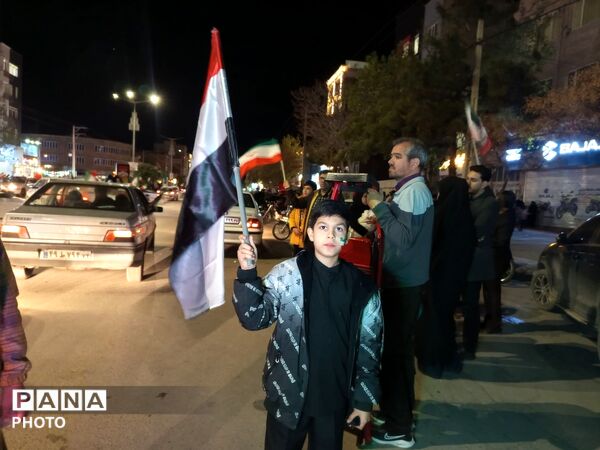  نمایش حرکت هماهنگ خودروها در بلوار فضل نیشابور
