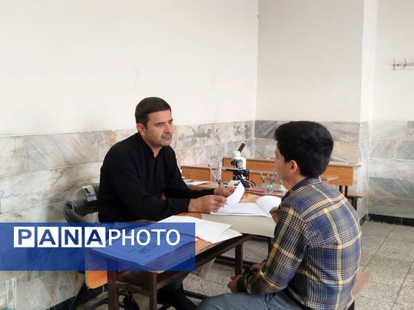  مصاحبه دانش آموزان ورودی هفتم دبیرستان نمونه دانش کاشمر