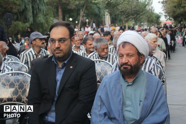 روزی برای تقدیر از سالمندان