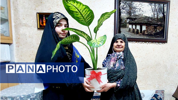 دیدار دانش‌آموزان انجمن اسلامی دبیرستان فاطمه الزهرا با همسر شهید علیرضا جمیلی شیروان