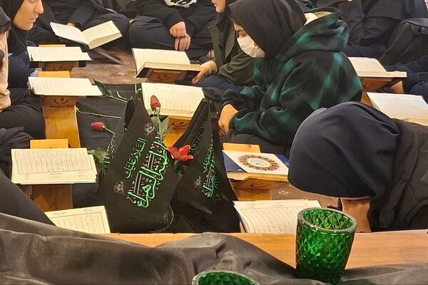دانش آموزان نورانی حاضر در محفل