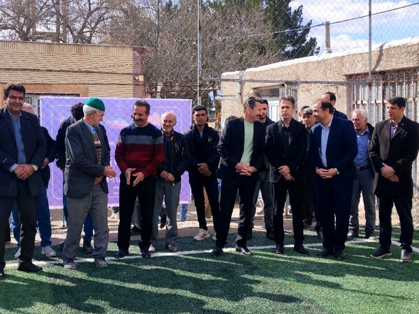 افتتاح چمن مصنوعی روستای قره مصلی