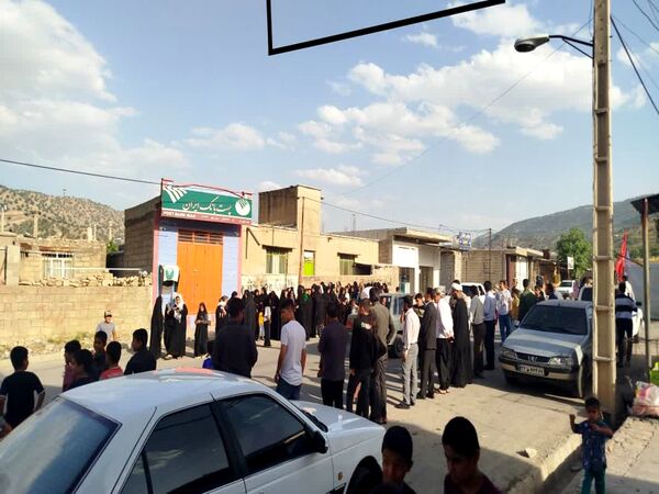 استقبال پر شور مردم چاروسا از کاروان خدام رضوی