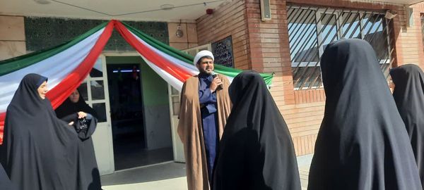 افتتاح اتاق بهداشت در دبیرستان نسرین عرب ساوه