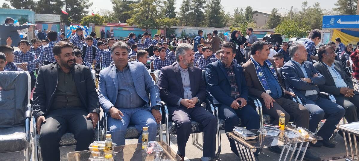 جشن جوانه‌ها در دبیرستان پسرانه متوسطه اول میرزا حسن افشار ناحیه 7 مشهد