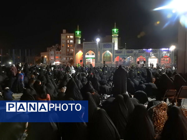 اجتماع بزرگ عزاداران شهدای خدمت در گلزار شهدای نیشابور