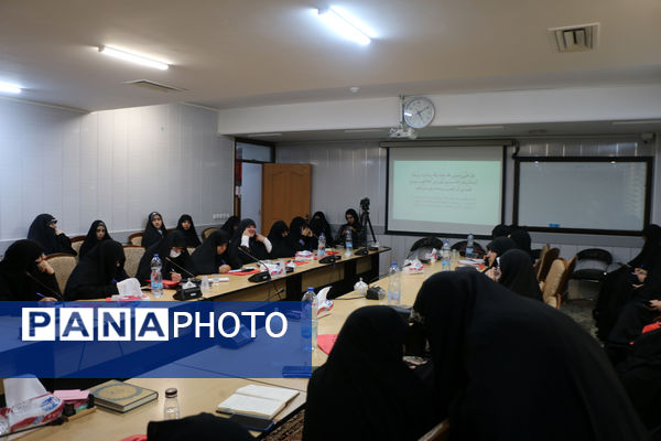 دومین نشست واسطین ازدواج در قم 