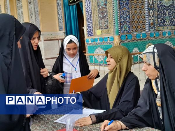 جشنواره ستارگان قرآنی در امامزاده سیدجعفر محمد یزد