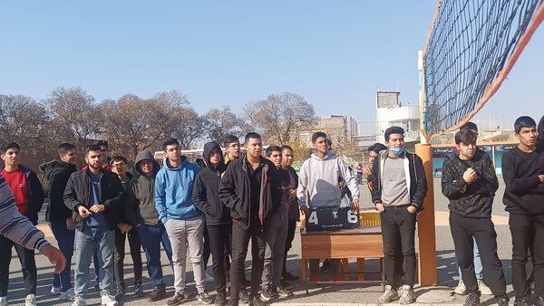 سومین روز از مسابقات گروهی والیبال در دبیرستان شاهد ابوذر گروهی