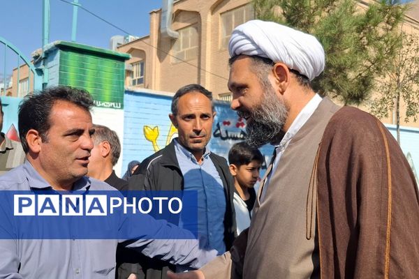  همایش بزرگ پیاده روی خانوادگی در نسیم‌شهر 