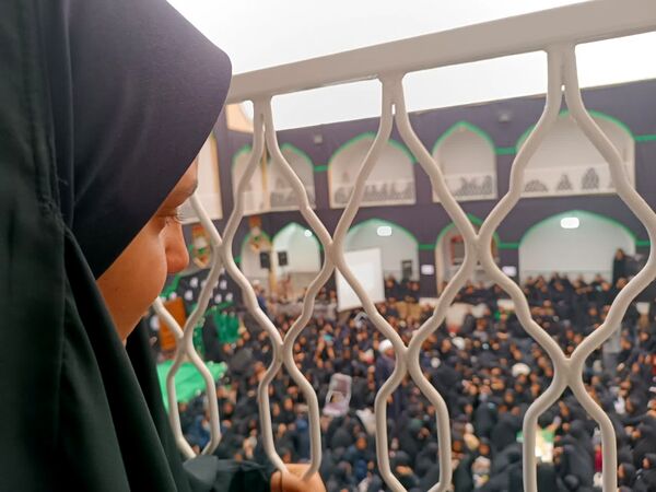 میزبانی دانش‌آموزان دختر شهرستان تفت از شهید گمنام