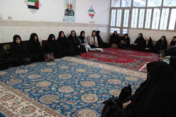 نشست بصیرتی ۹دی روز بصیرت در پایگاه پنج تن آل عبا سملقان