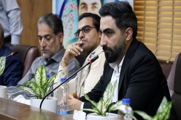 نشست صمیمانه شهردار پاکدشت با خبرنگاران و اصحاب رسانه