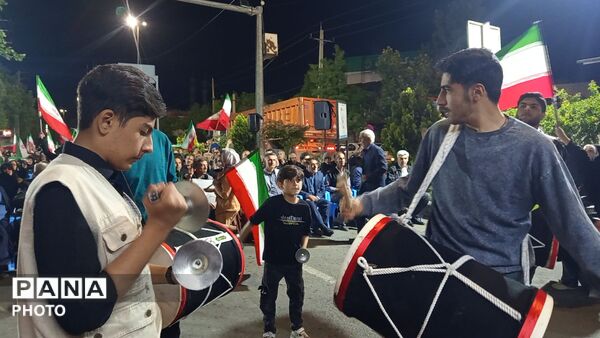 حضور پرشور مردم کامیاران در حمایت از جمهوری اسلامی ایران 