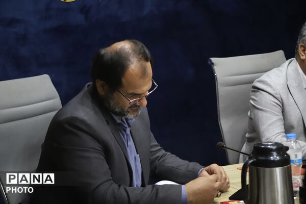 جلسه ستاد اربعین حسینی در اداره کل آموزش و پرورش شهر تهران