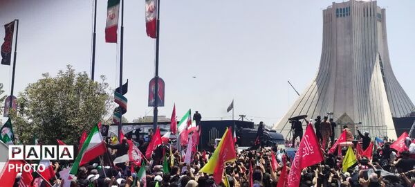آزادی میزبان رهبر شهید