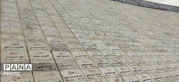 حضور پرشور مردم در موزه دفاع مقدس در روز آزادی خرمشهر؛ اجرای نمایش خیابانی