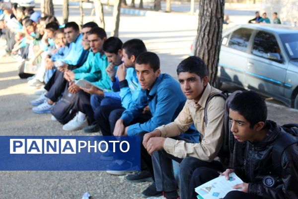 کارگاه آموزش بهداشت روان در مدرسه نخبگان عشایر گنجه‌ای برگزار شد