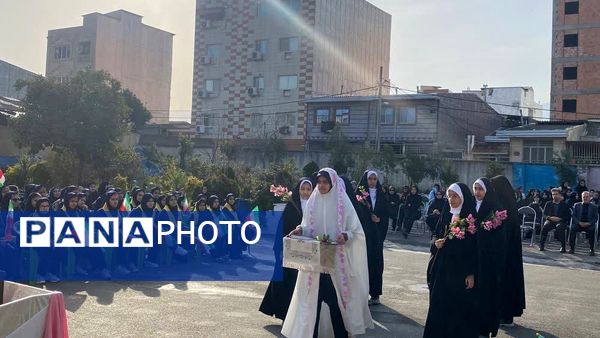 جشن باشکوه انقلاب و ایرانمون