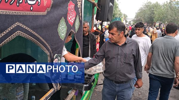 حضور پررنگ کودکان و نوجوانان در جشن عید غدیر 