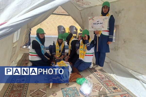 مانور مهارت‌های تشکیلاتی پیشتازان هم‌دل، همفکر و همکار در شیراز