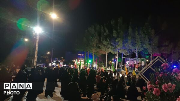  تجمعات مردمی و دانش آموزی شبانه در میدان جهاد رشتخوار