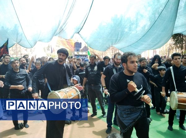  آیین خیمه سوزان روز عاشورا در بیرجند 