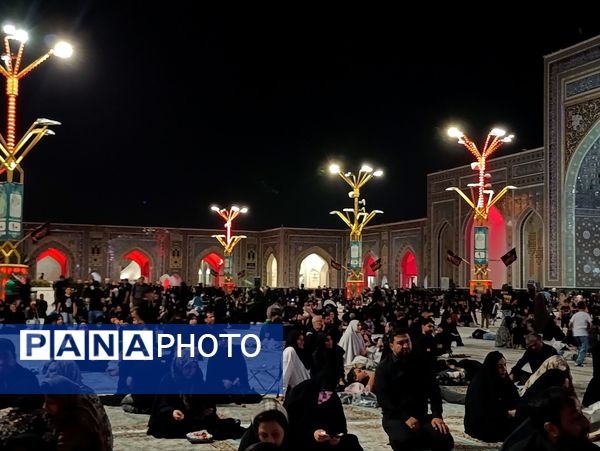 حرم در بغض عاشورا 