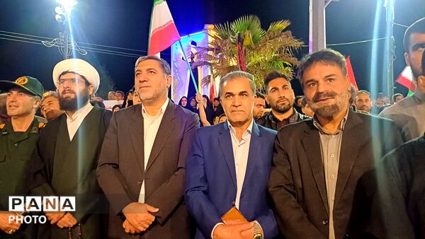 حضور پرصلابت مردم کوهدشت در اجتماع شبانه جلوه‌ای از همبستگی و بصیرت