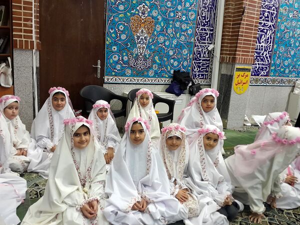 جشن بهار بندگی و موهبت مکلف شدن دختران دانش‌آموز منطقه پردیس