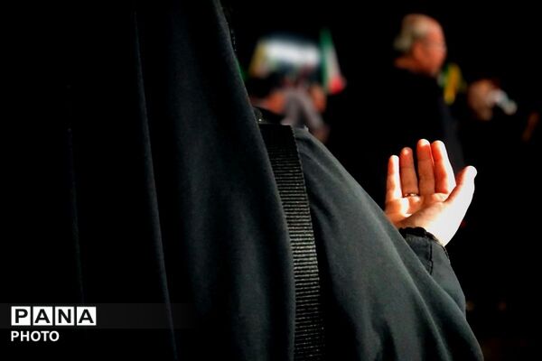 یادبود شهدا و تجدید پیمان مردمی